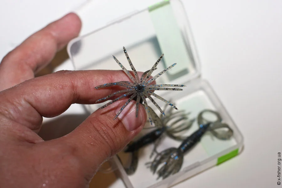 Keitech Little Spider 2″ крупним планом: подвійний хвіст і радіальні відростки